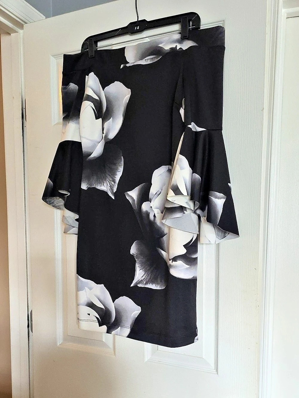 Venus Floral Dress in Black & White
